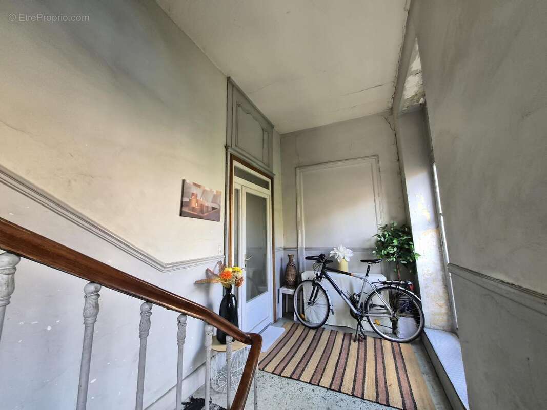 Appartement 145 m² à Toul  - photo 2