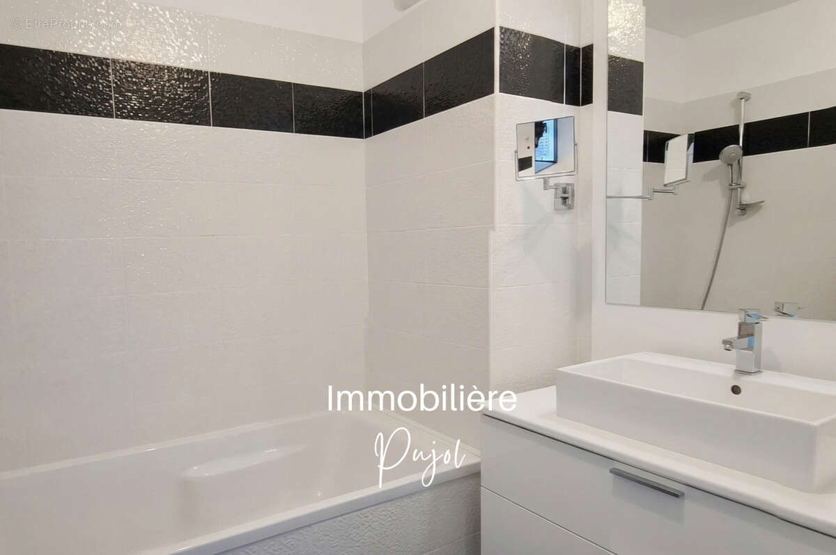 Appartement à MARSEILLE-8E
