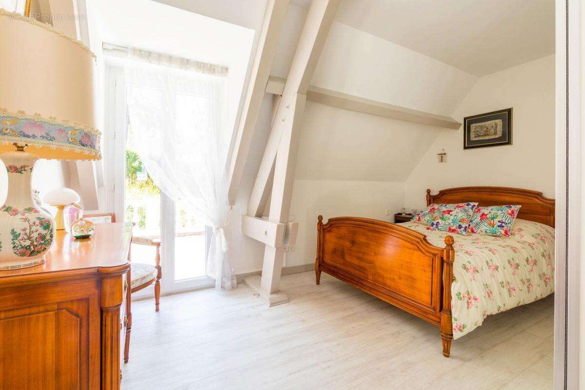 Maison à VELARS-SUR-OUCHE