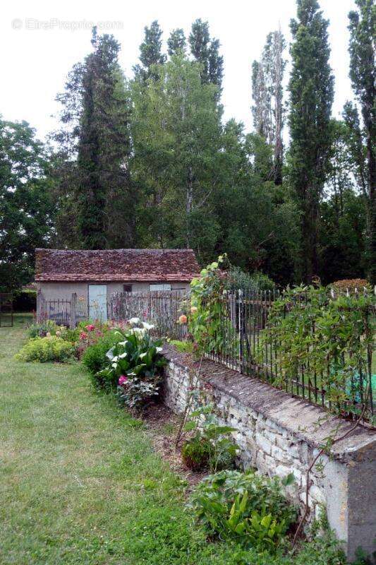 Maison Bengy Sur Craon 7 pièce(s) 210 m2 - photo 14