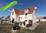 Maison 6 pièces de 130m² 1 - Maison à ETOUY