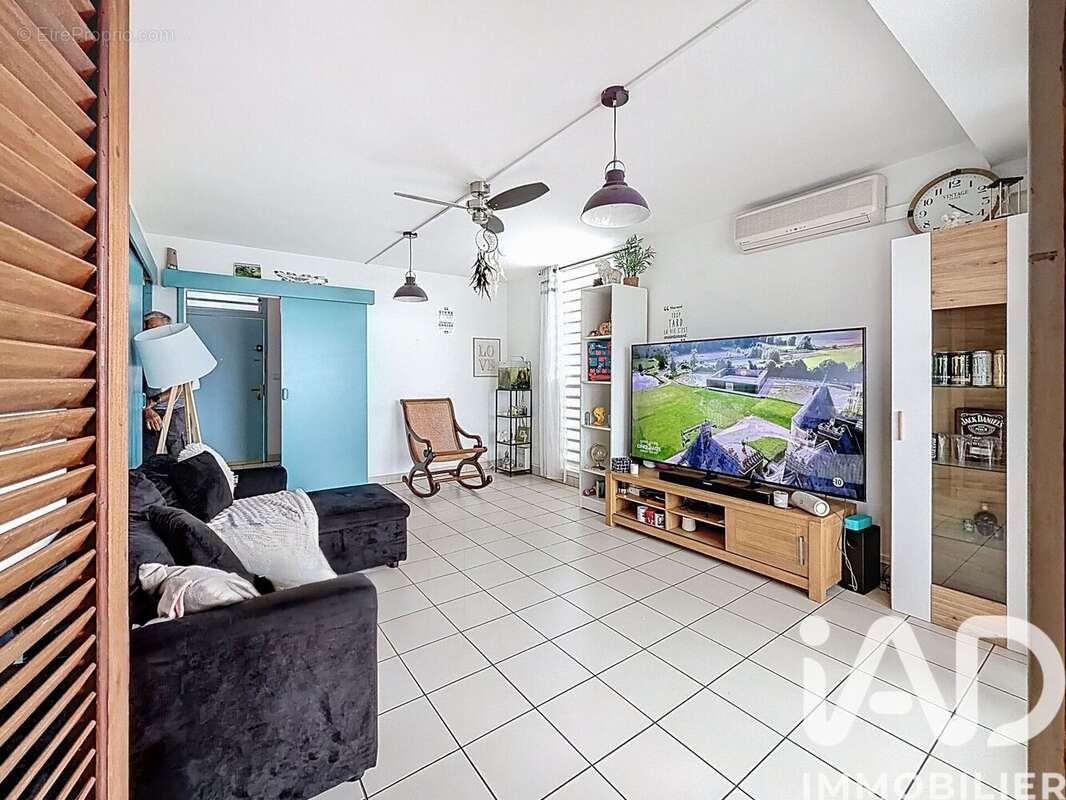 Photo 2 - Appartement à SAINT-DENIS