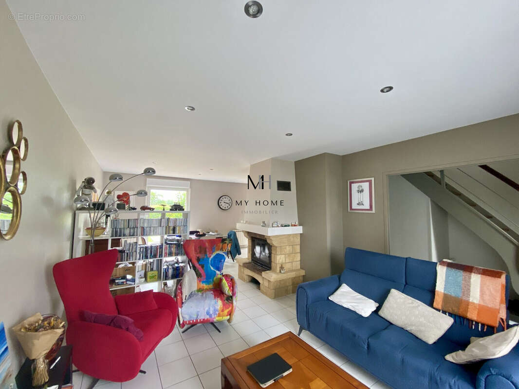 Maison à CHAMPFLEUR