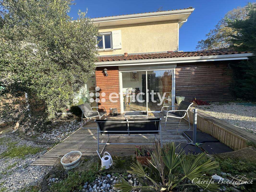 Appartement à TRESSES