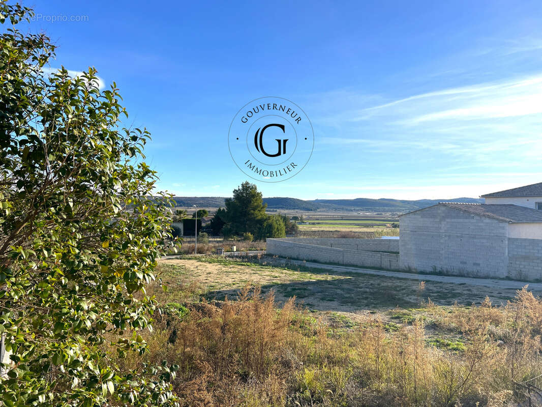 Terrain à LE POUGET