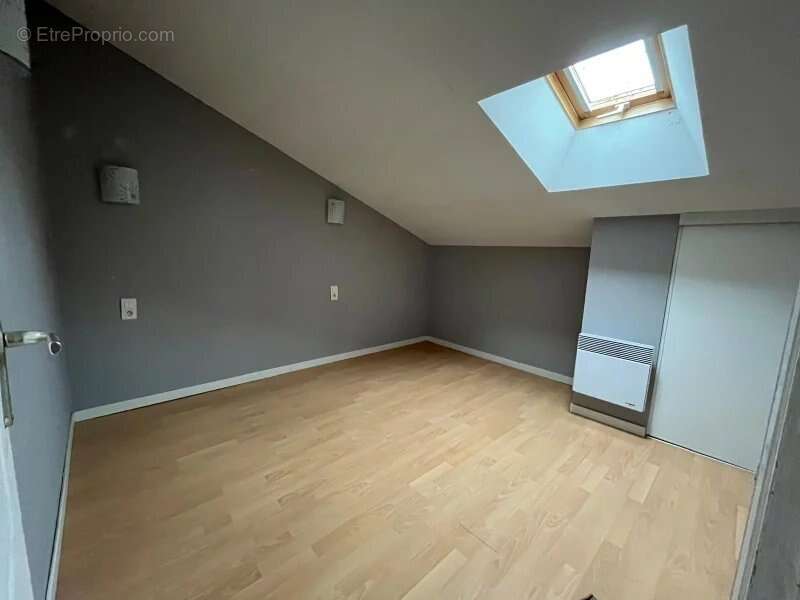 Appartement à SAINT-JUERY