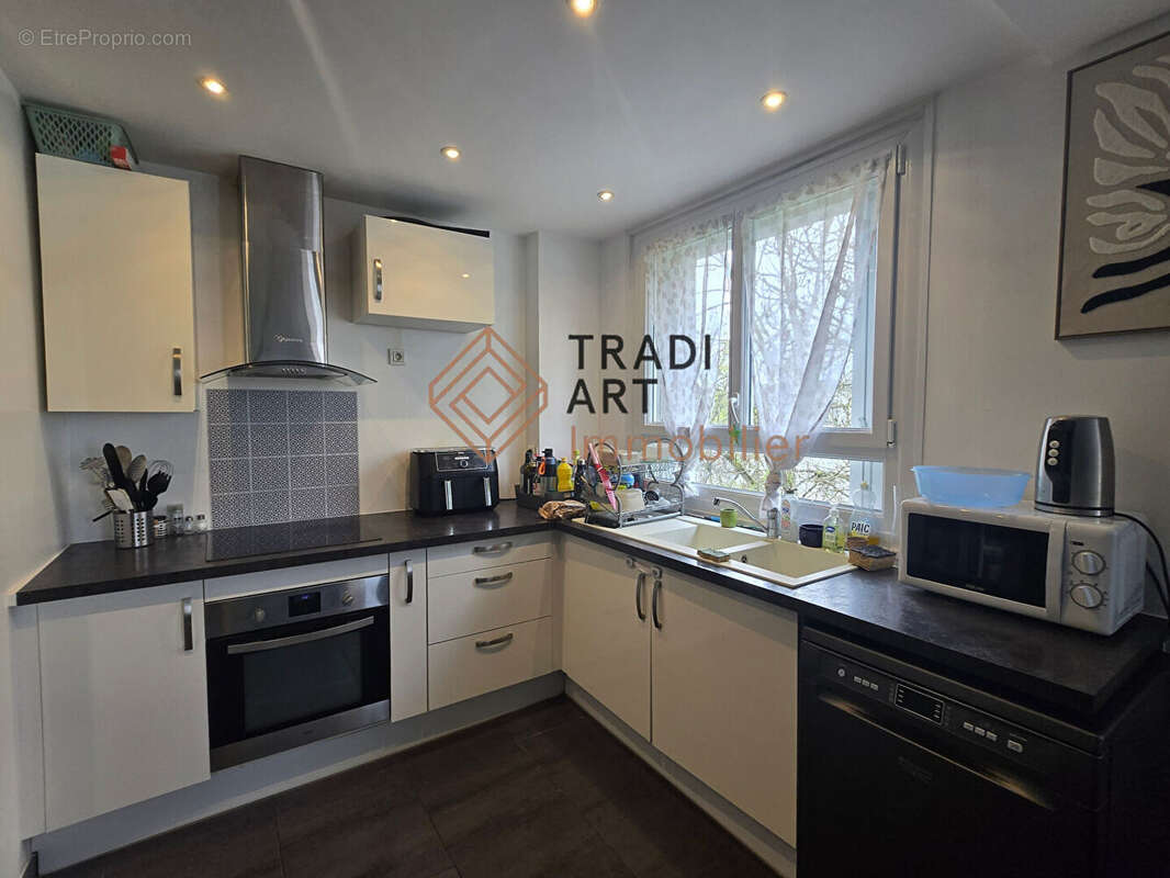 Appartement à SAINT-MICHEL-SUR-ORGE