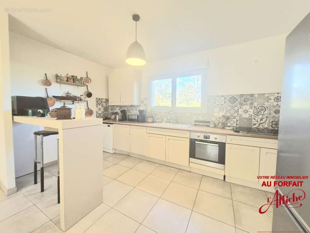 Maison à BRUGUIERES