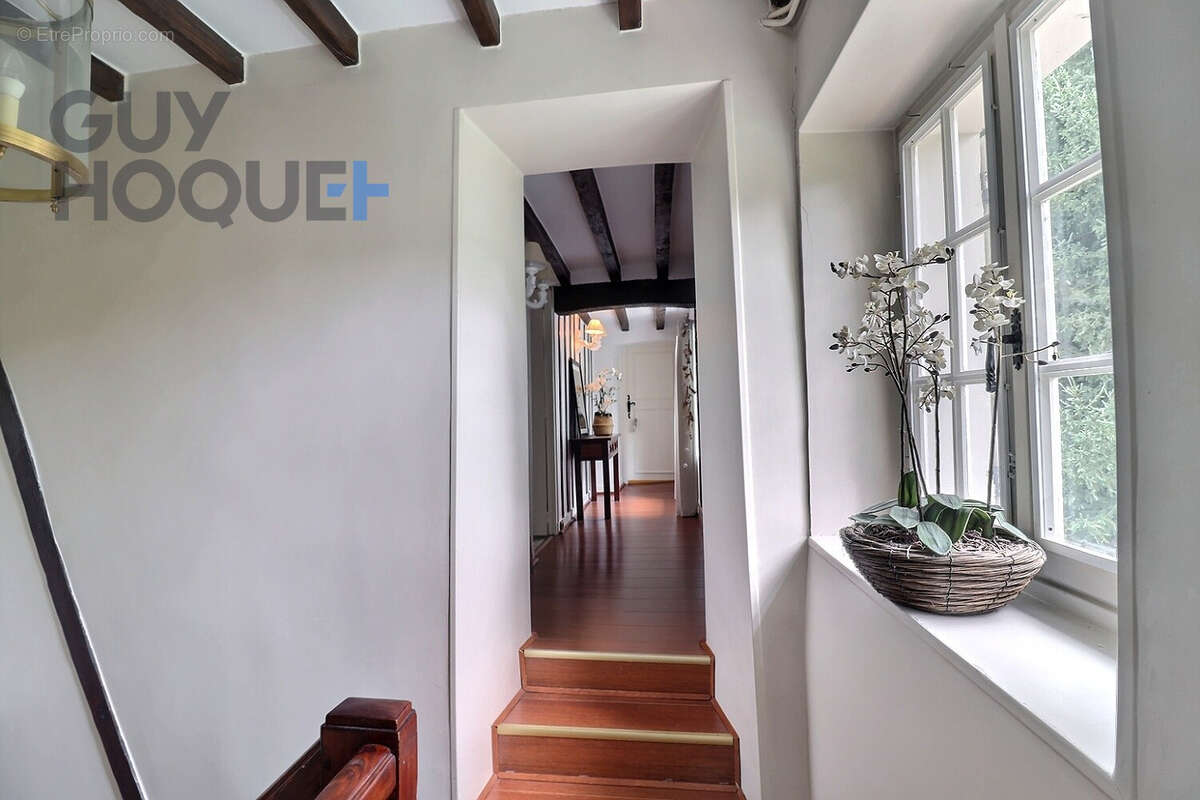 Maison à COULOMMIERS