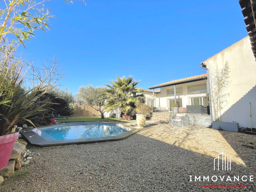 Maison à CASTILLON-DU-GARD