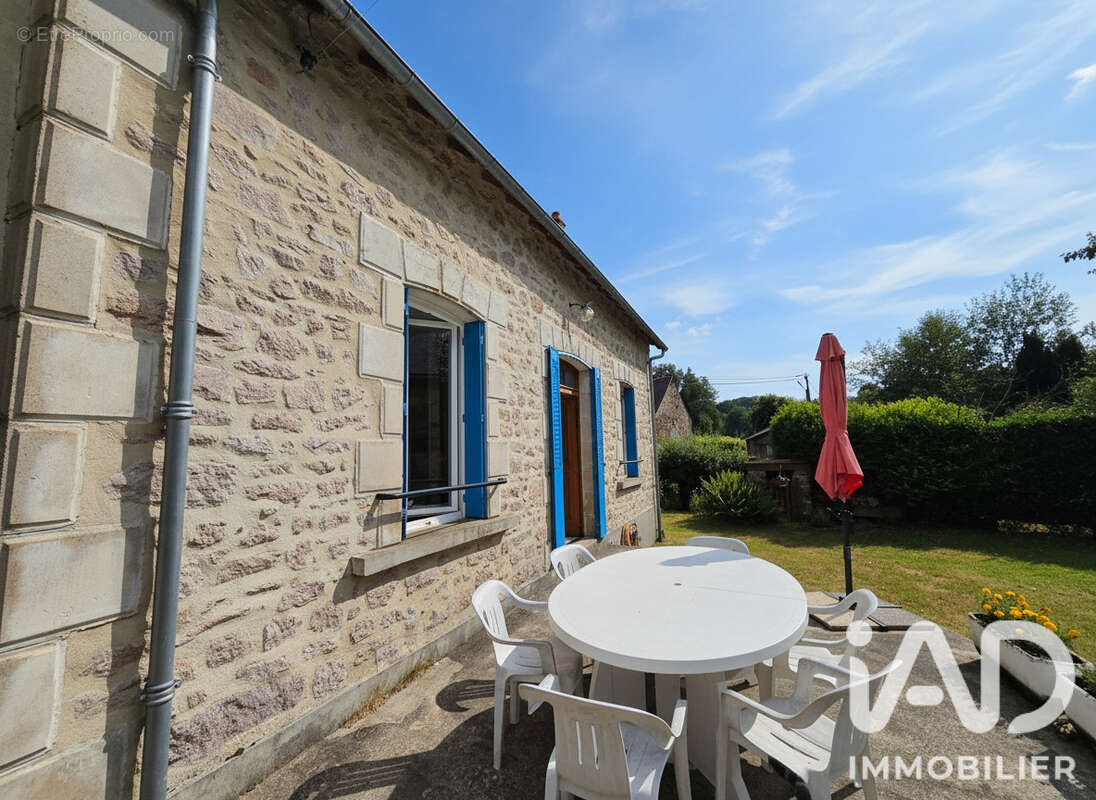 Maison 140 m² à Saint-Setiers  - photo 2