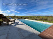 Maison à AMBARES-ET-LAGRAVE