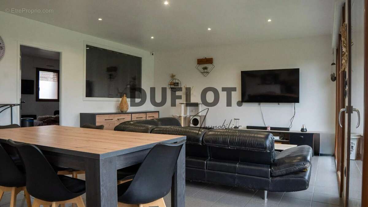 Maison à SAINT-VENANT