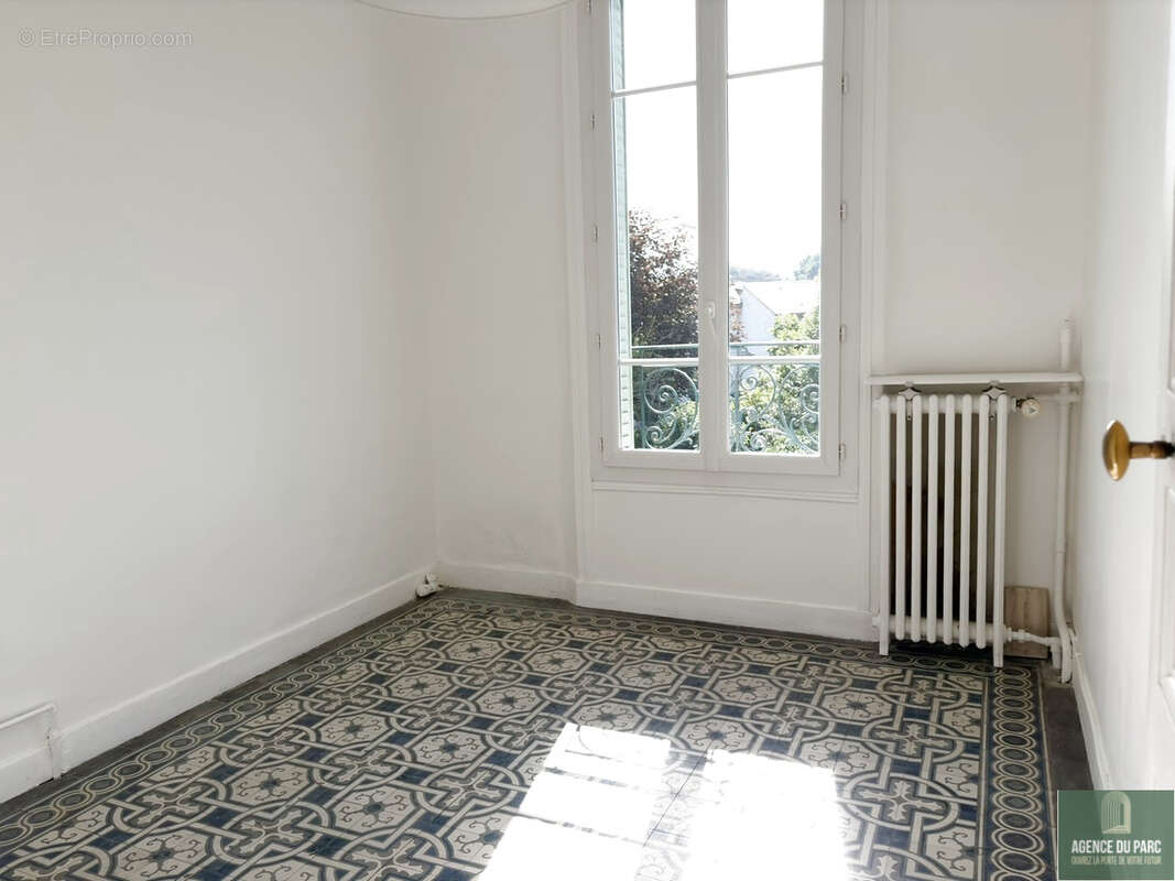 Maison à VILLE-D'AVRAY