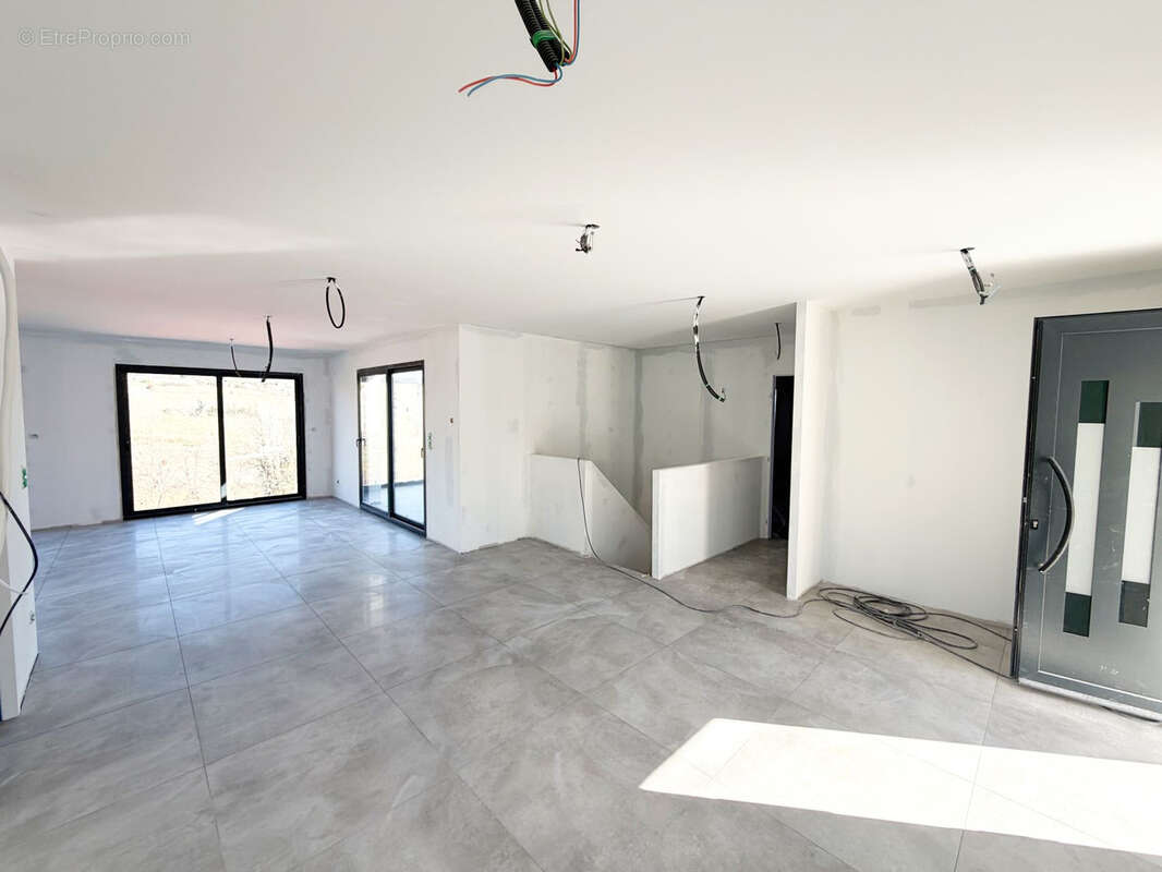 Maison à CHATEAUGAY