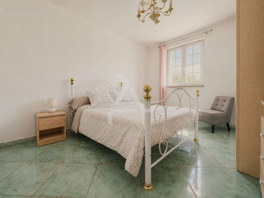 Villa méditéranéenne t8 comprenant 2 appartements située dans un secteur privilégié avec vue sur le golfe - photo 27
