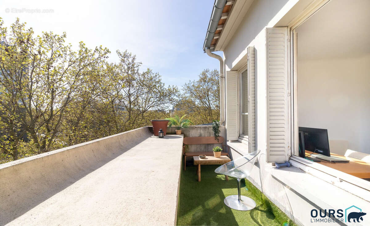 Appartement à PARIS-18E