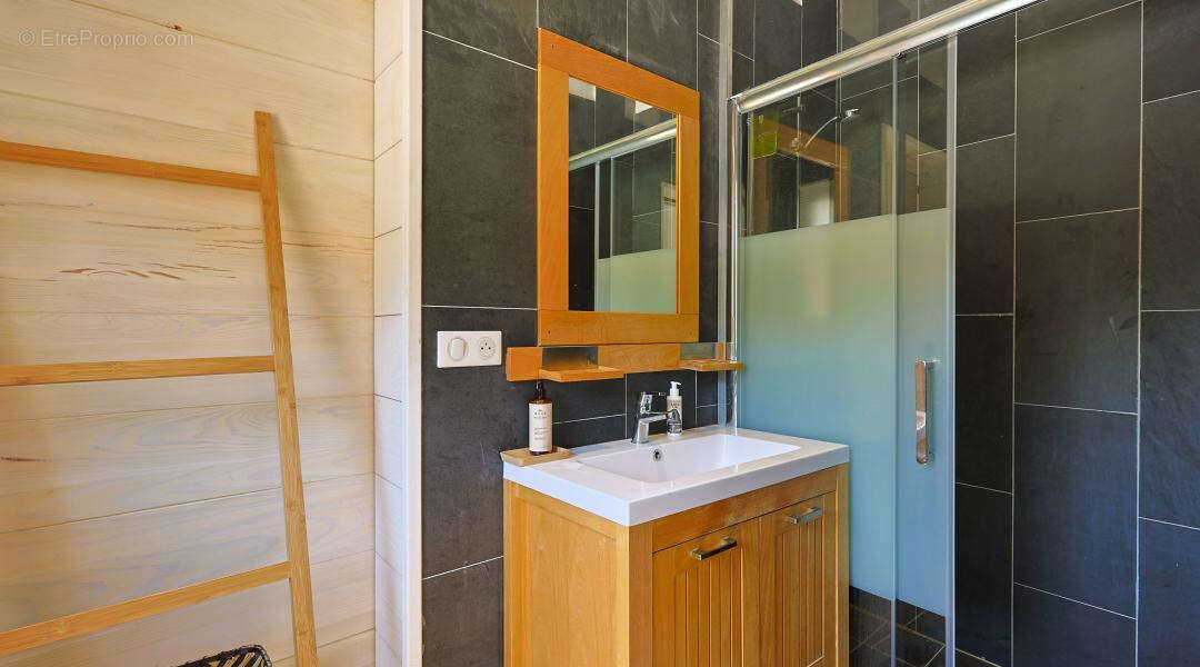 Maison à PLAN-DE-LA-TOUR