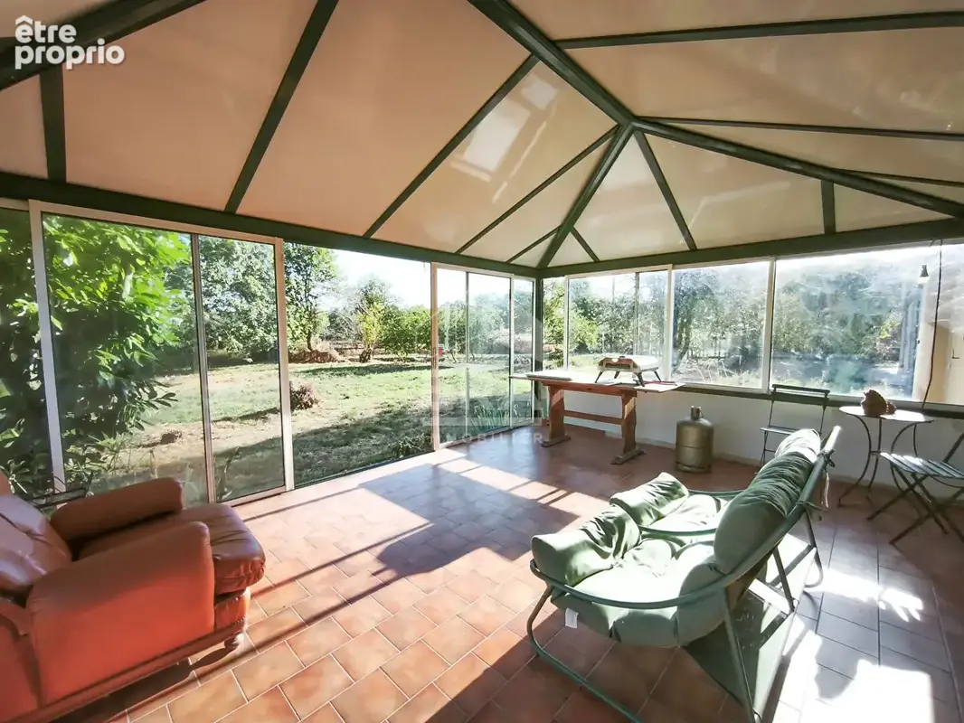 Maison de charme à finaliser, jardin naturel et dépendance pleine de possibilités - photo 8