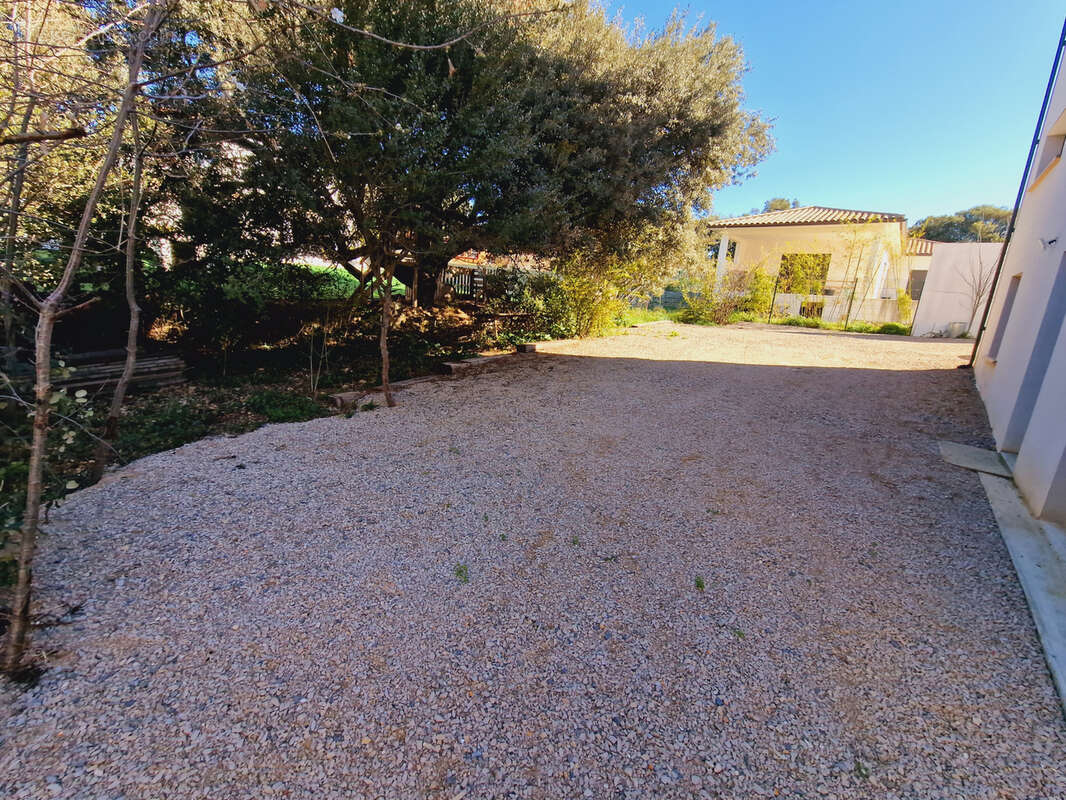 Maison à ARGELLIERS