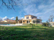 Maison à CASTRES-GIRONDE