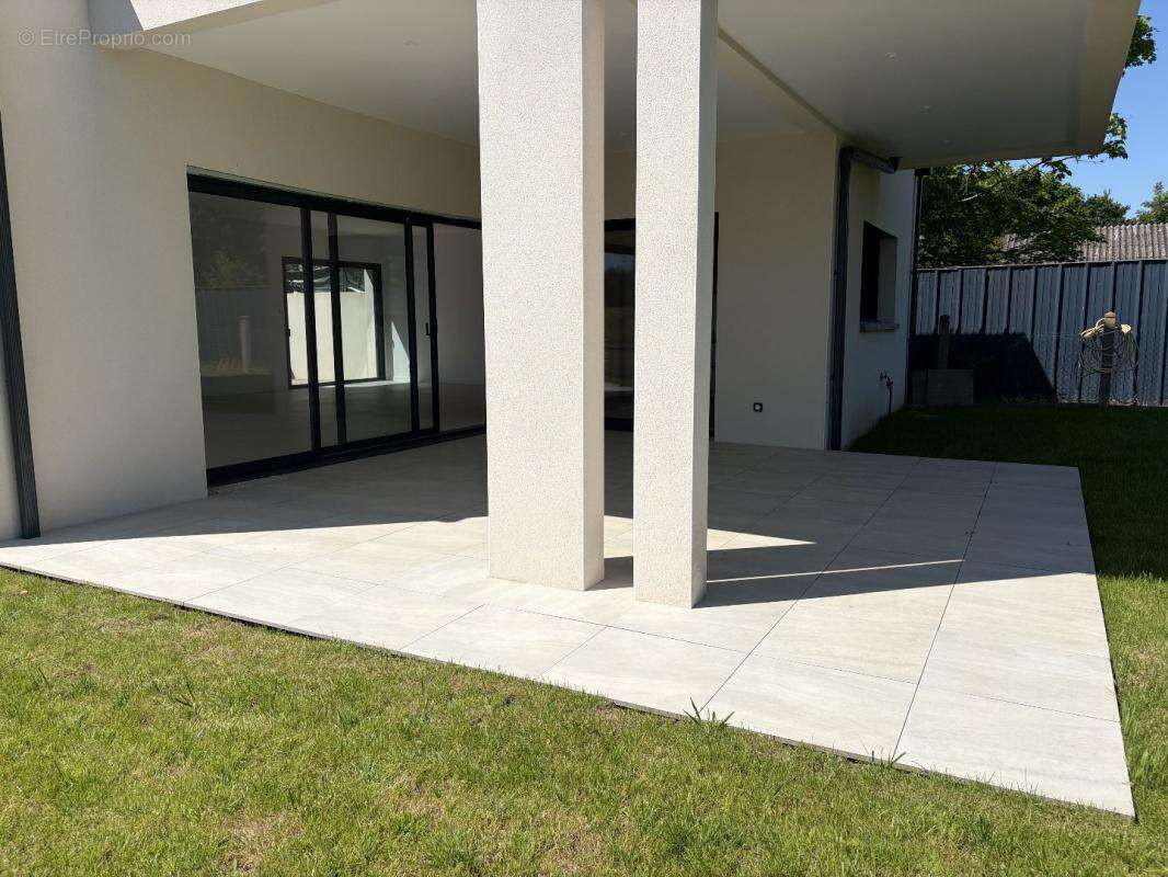 Maison à JUIGNE-SUR-LOIRE