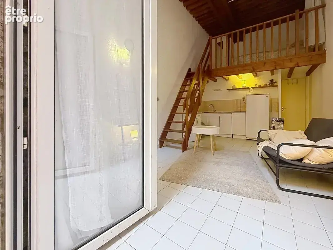 Studio de charme avec mezzanine proche de la place Sathonay - photo 4