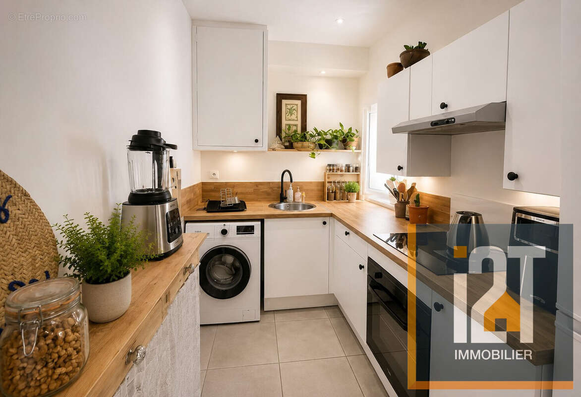 Appartement 42 m² à Nimes  - photo 2