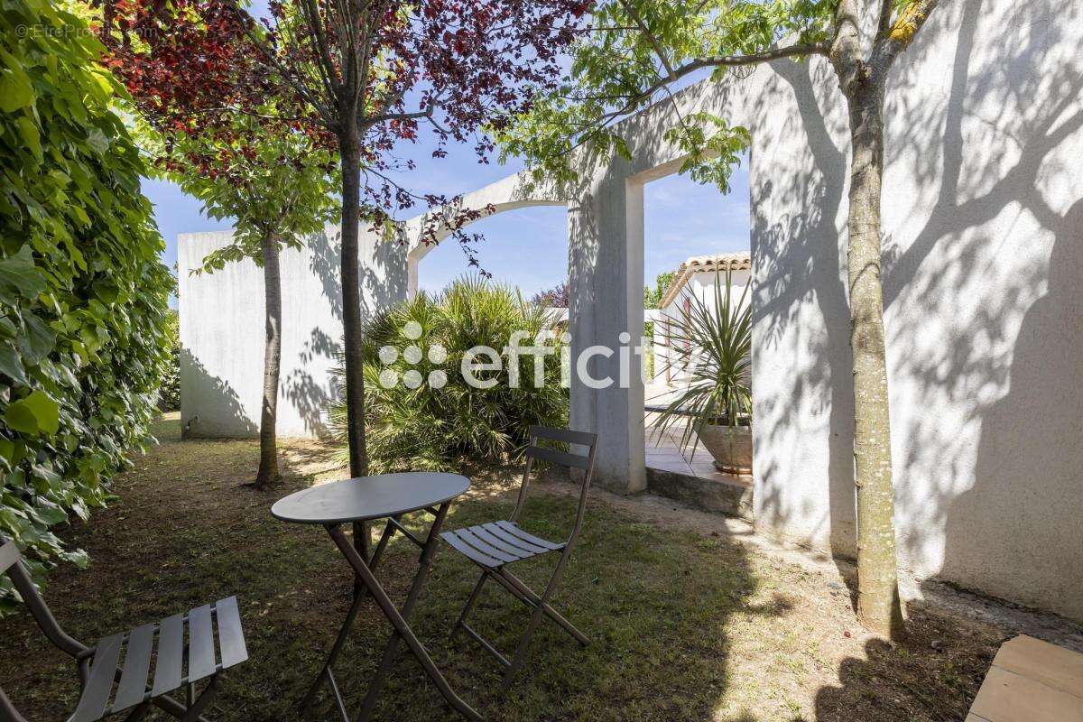 Maison 173 m² à Aix-En-Provence  - photo 24