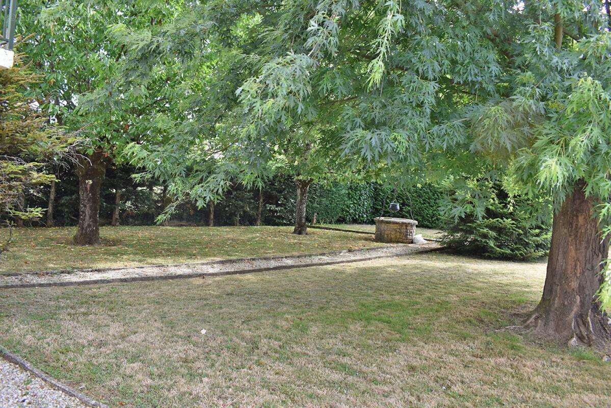 Maison à TERRASSON-LAVILLEDIEU