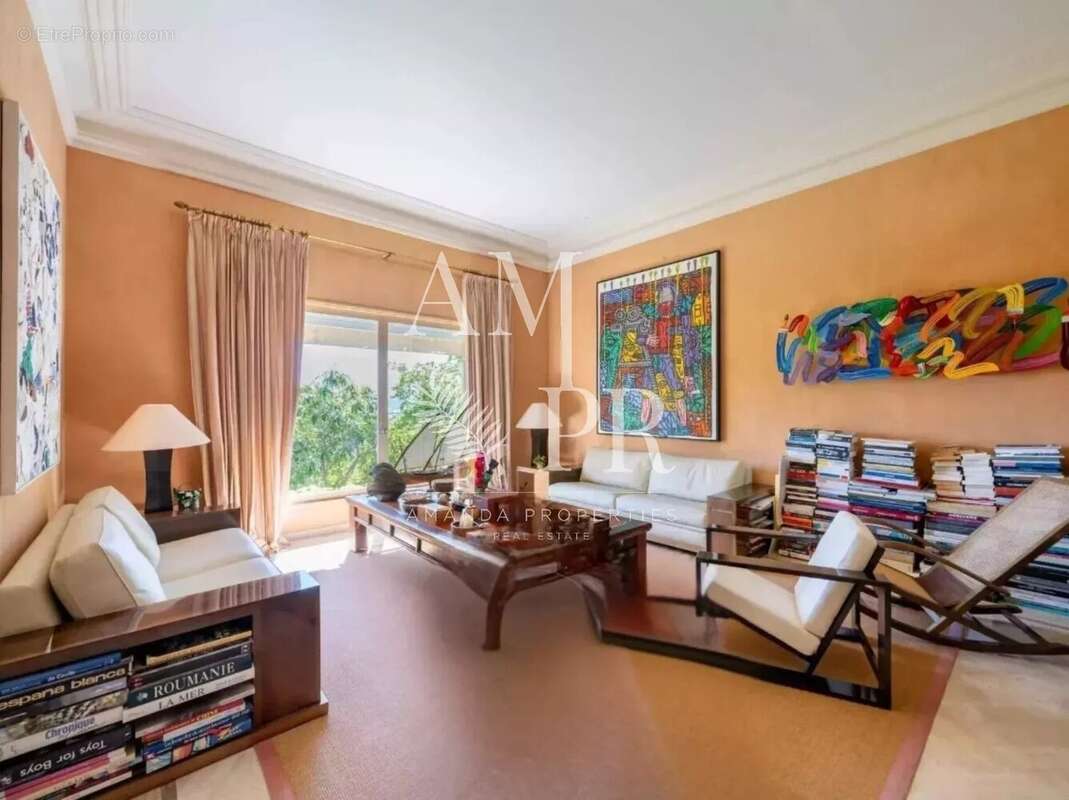 Cannes – Villa Belle Époque Iconique de Prestige avec Vue Mer Panoramique - photo 14