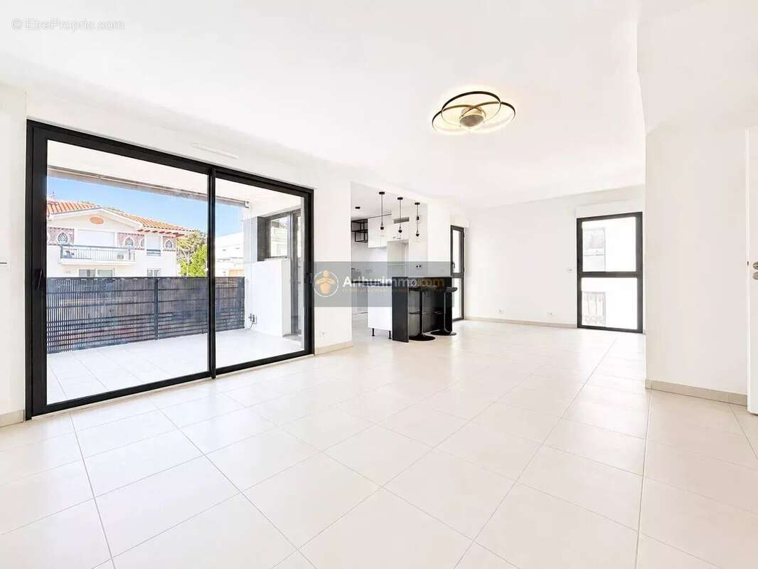 Appartement à FREJUS