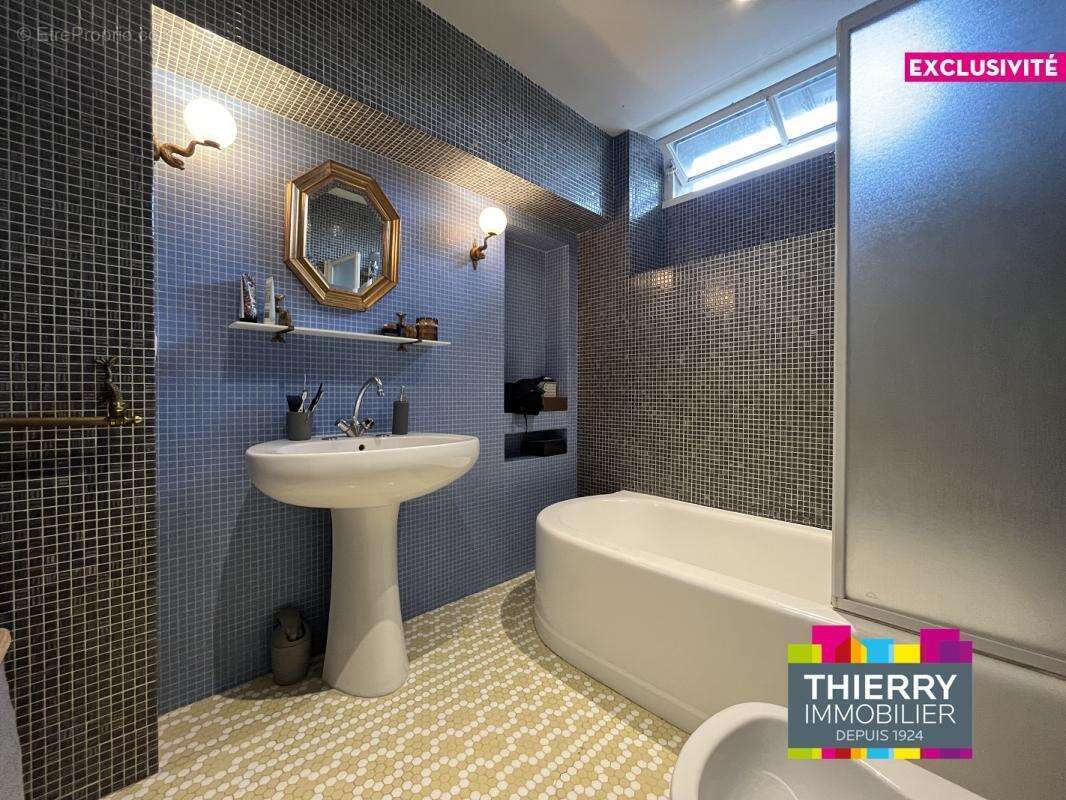 Maison à MINIAC-MORVAN