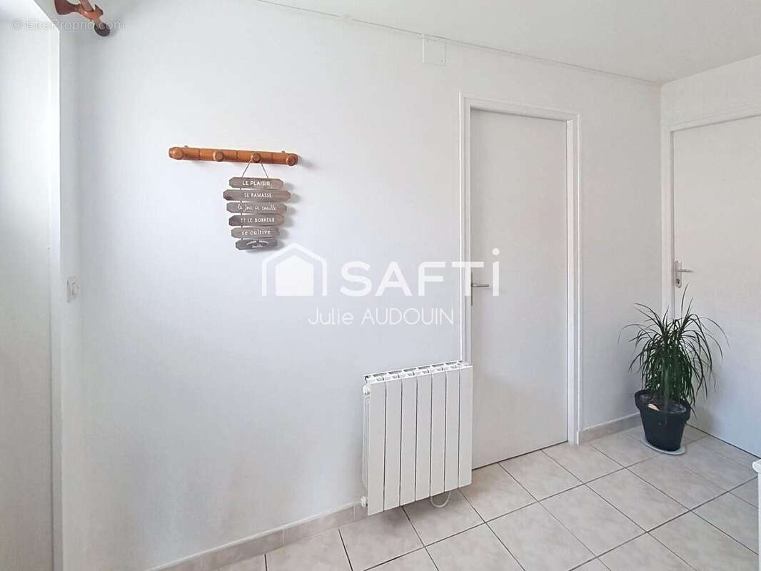 Photo 2 - Maison à FONTAINE-CHALENDRAY