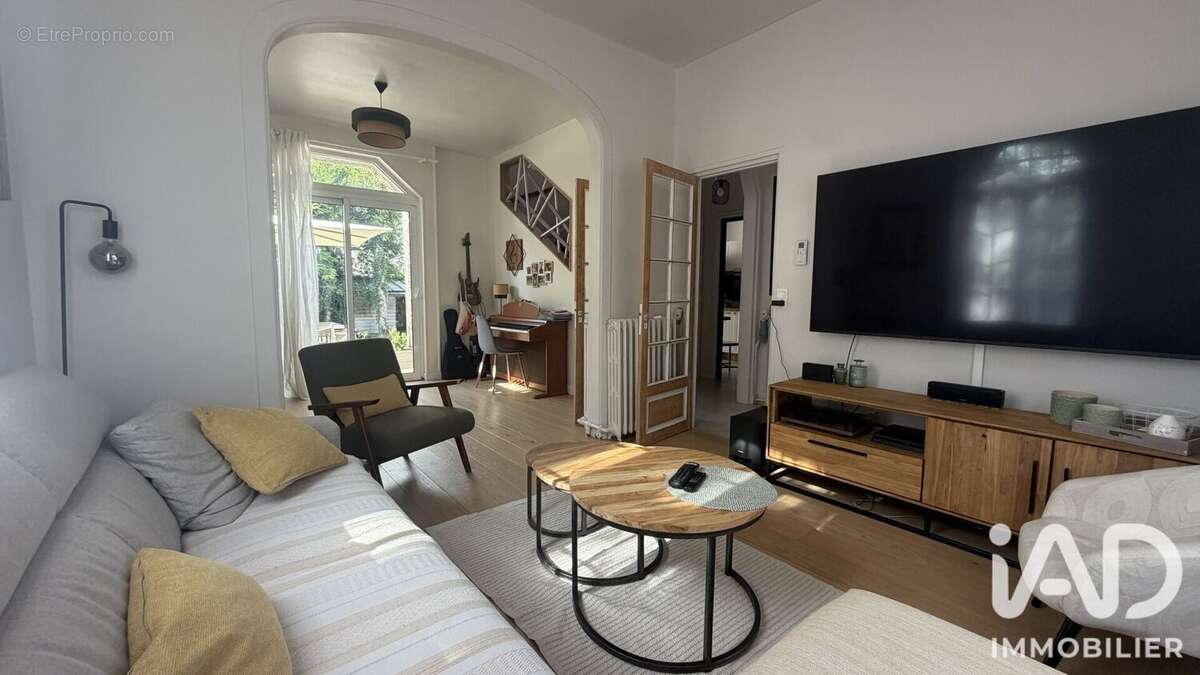 Maison 150 m² à Vert-Saint-Denis  - photo 4