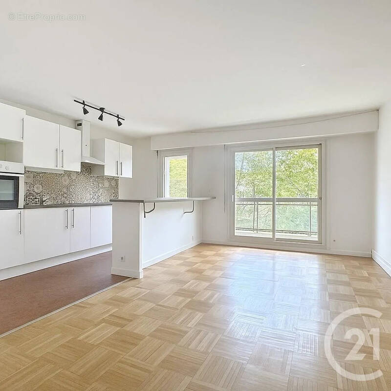 Appartement à PARIS-12E