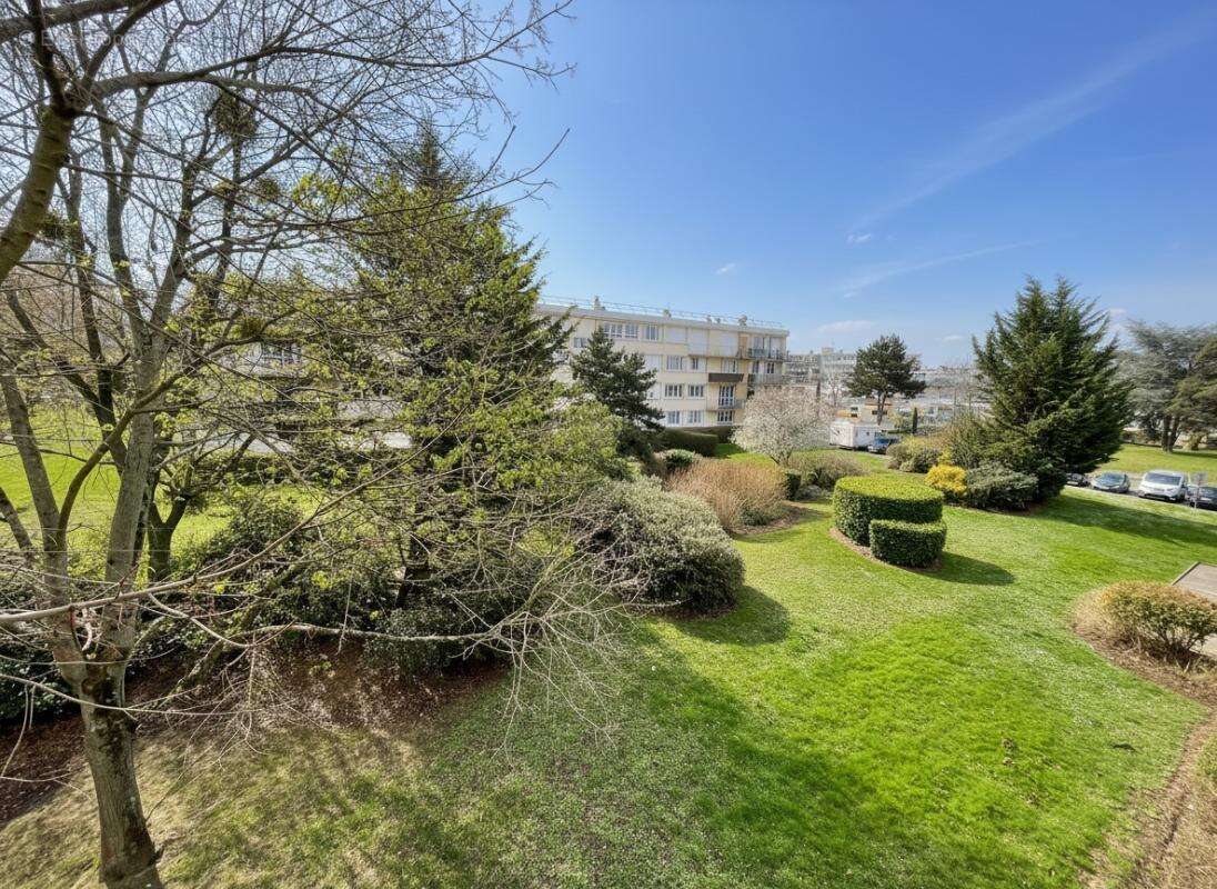 Appartement à SAINT-MICHEL-SUR-ORGE