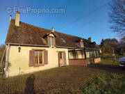 Maison à SAINT-HILAIRE-LA-GRAVELLE