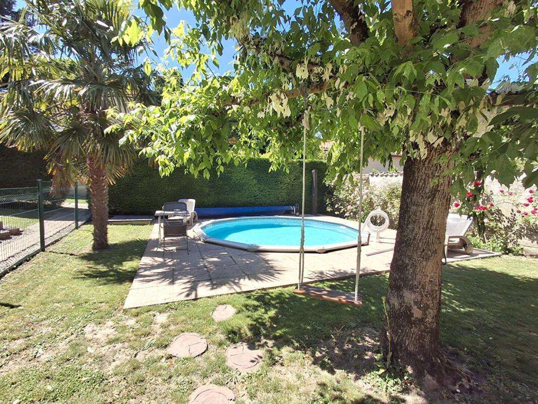 Maison à SAINT-SYMPHORIEN-D&#039;OZON