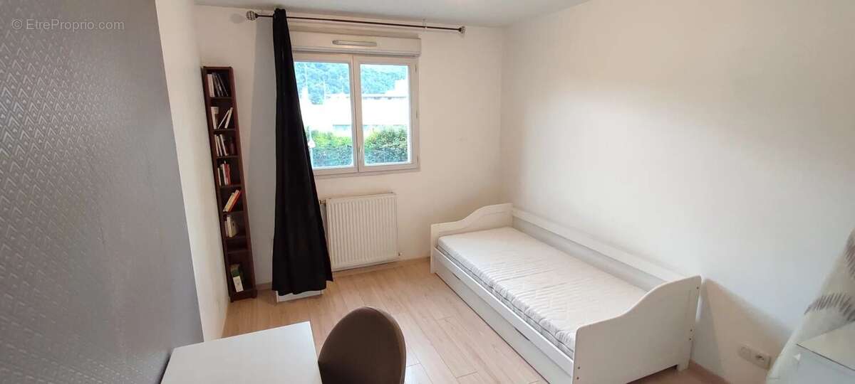 Appartement à SAINT-MARTIN-D'HERES