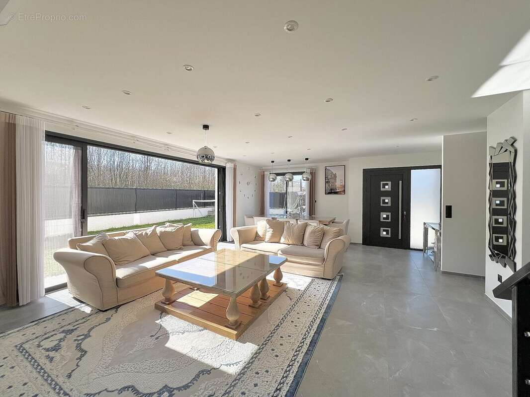 Maison à TIGNIEU-JAMEYZIEU