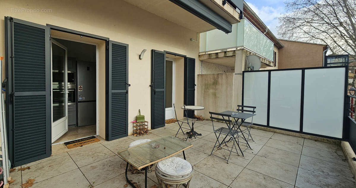 Appartement à SAINT-CYR-SUR-MER