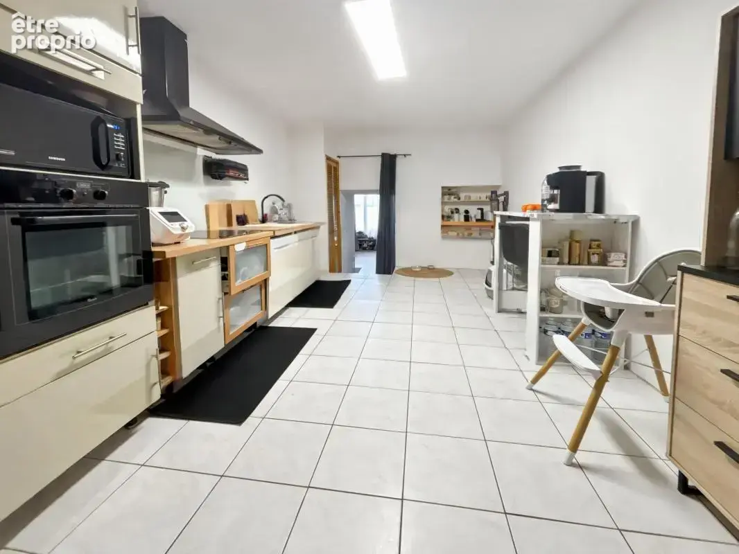 Maison de village – Charme, confort et emplacement idéal - photo 5