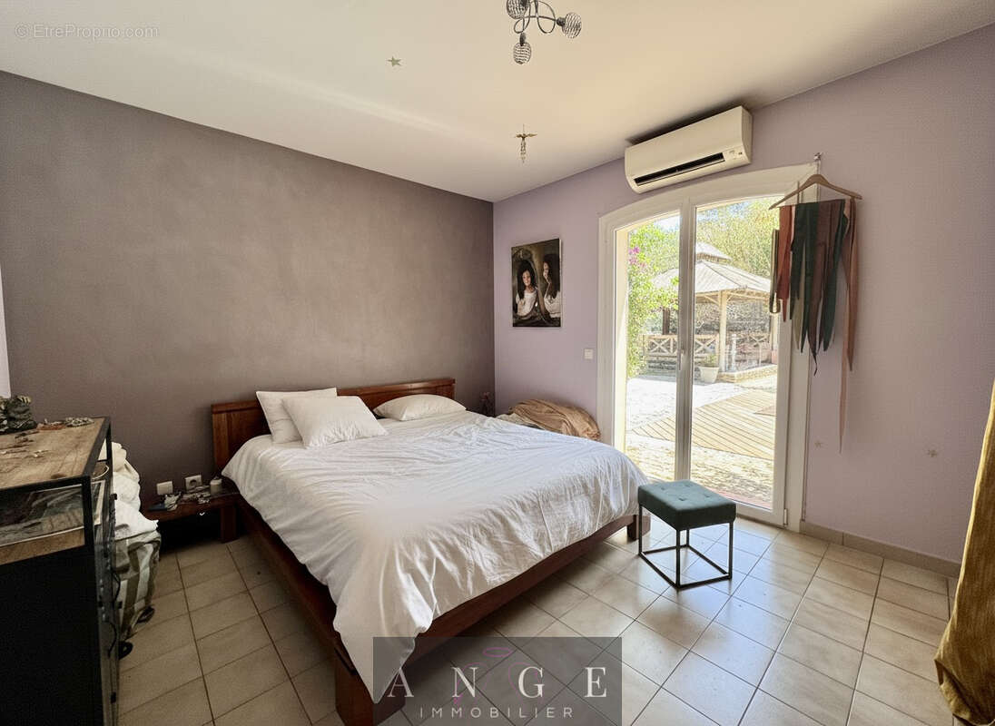 LA GARDE   Villa avec piscine dans secteur résidentiel au calme et sans vis-à-vis - photo 8