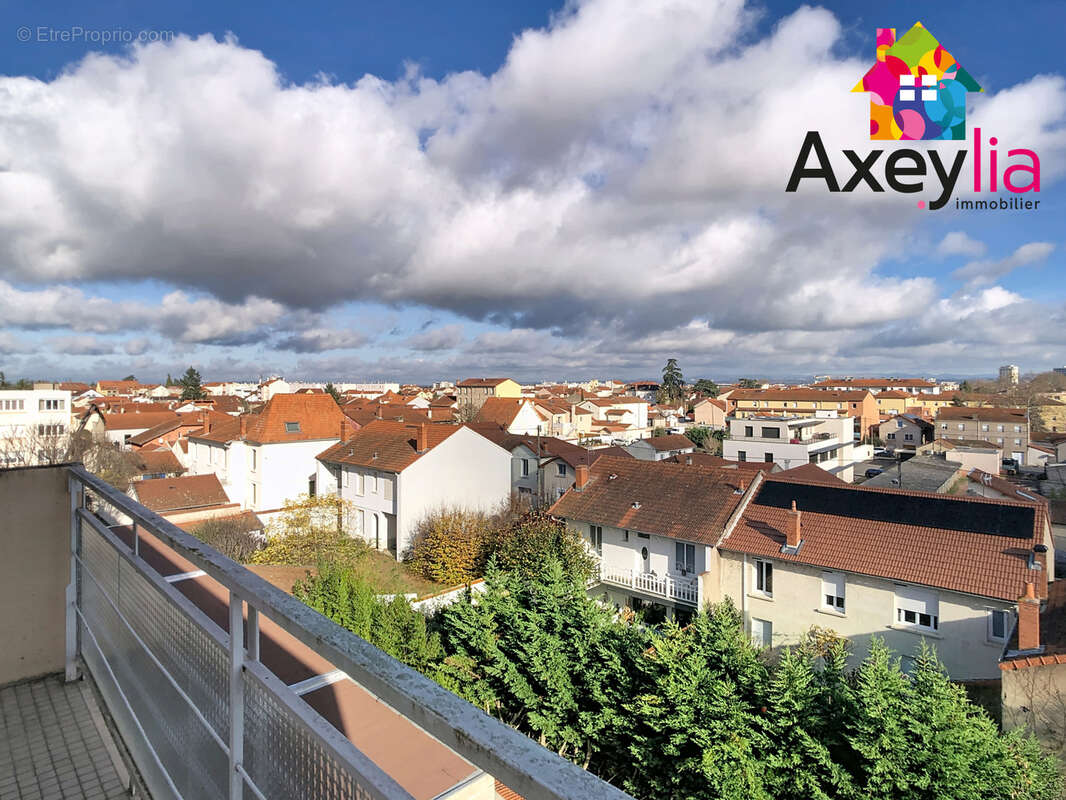 Appartement à RIORGES