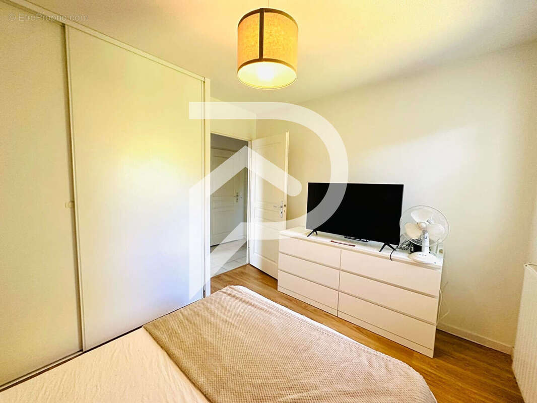 Appartement à LONS