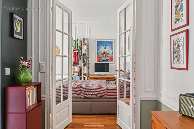 Appartement à PARIS-17E