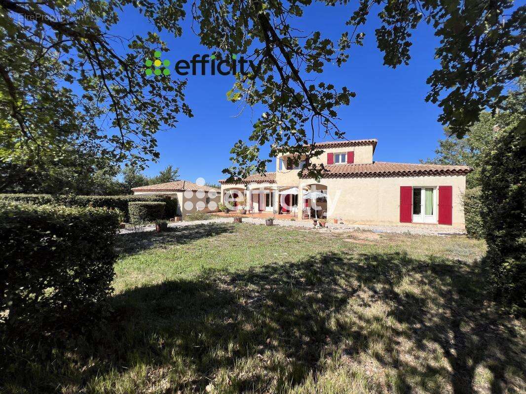 Maison à NANS-LES-PINS