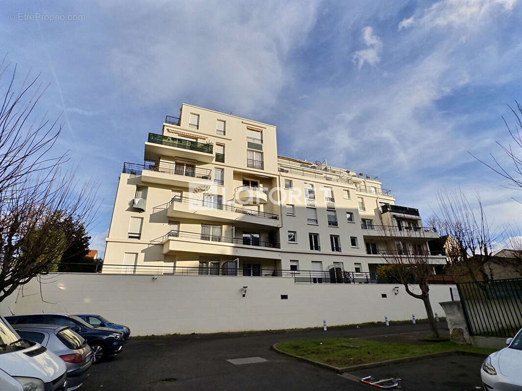 Appartement à VITRY-SUR-SEINE