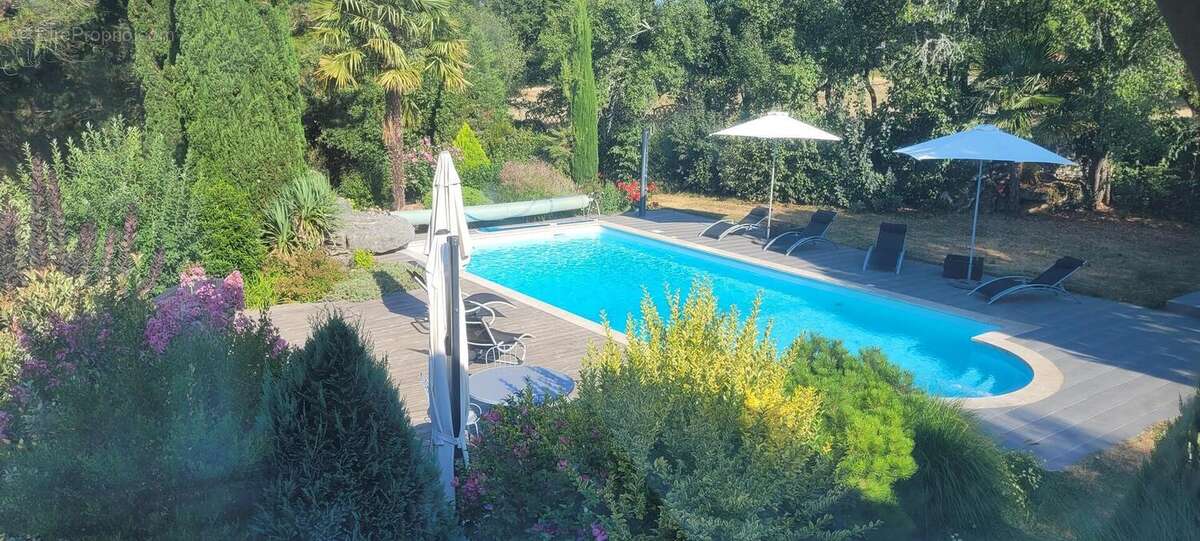 20220806094347 - Maison à LACAPELLE-MARIVAL